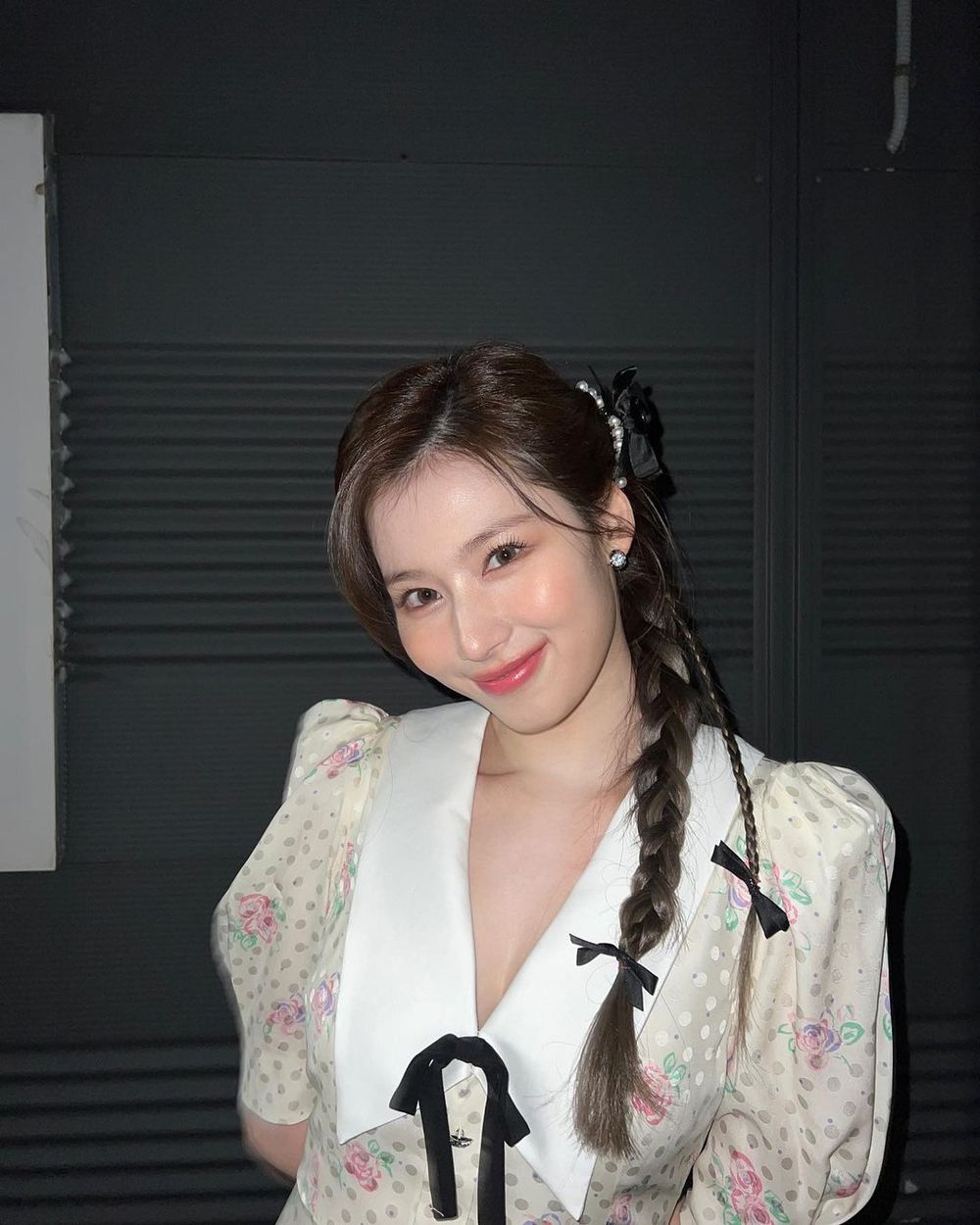 IG追蹤破1000萬韓團「日籍女愛豆」Sana超越小櫻花、Momo竟壓倒性勝利？！-8