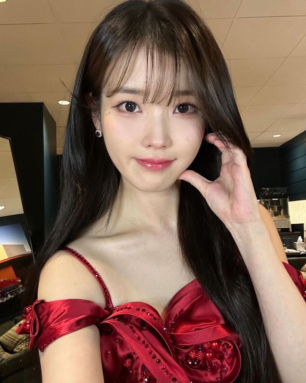 IU x NB演唱會聯名「2024世巡帽T、上衣」周邊公布啦！細節滿滿Uaena哭爆！-2