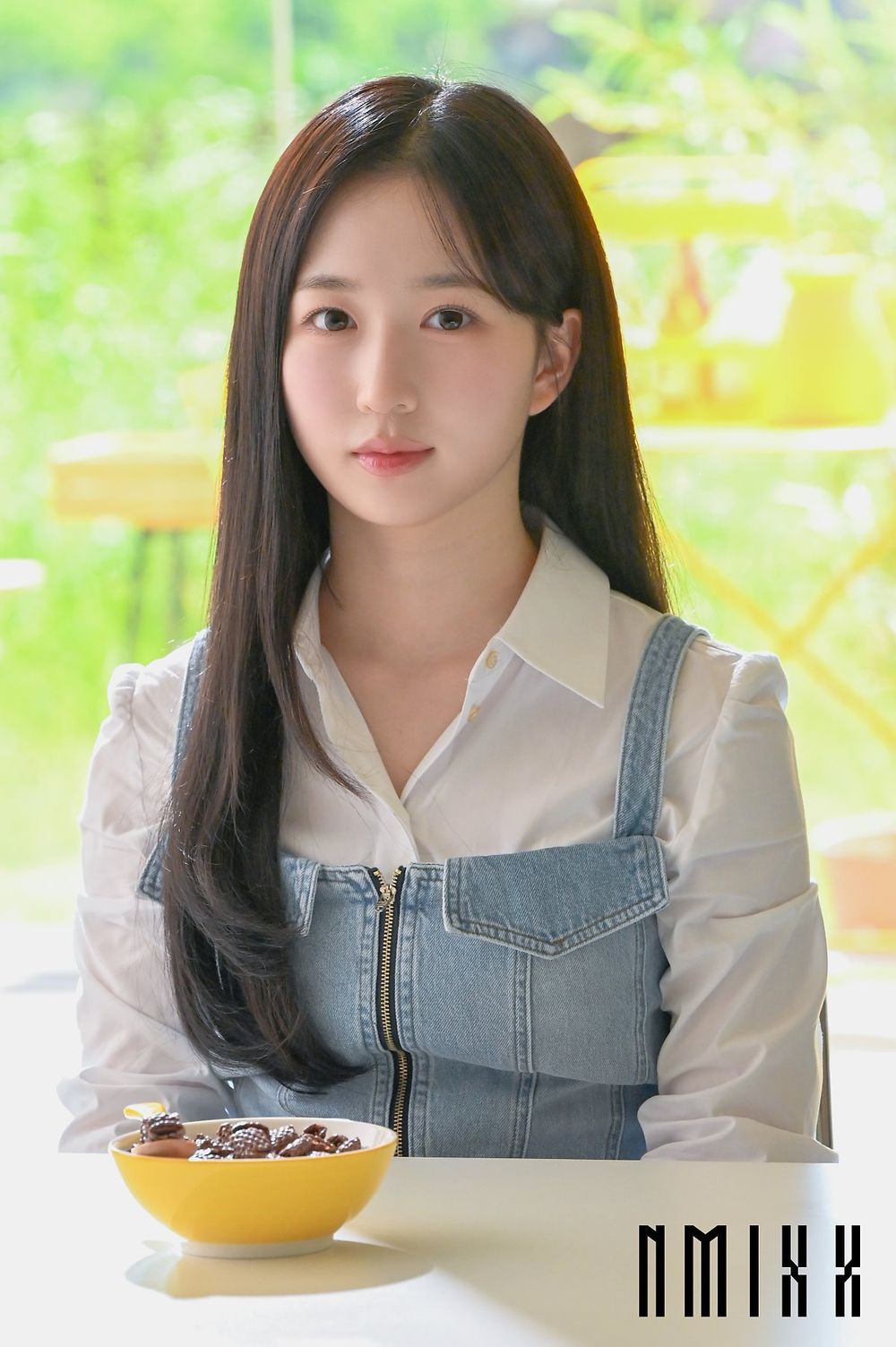 韓網熱議6位擁有「主播相」的女偶像！海嫄、安俞真都上榜，Minji穿正裝看起來超專業-3