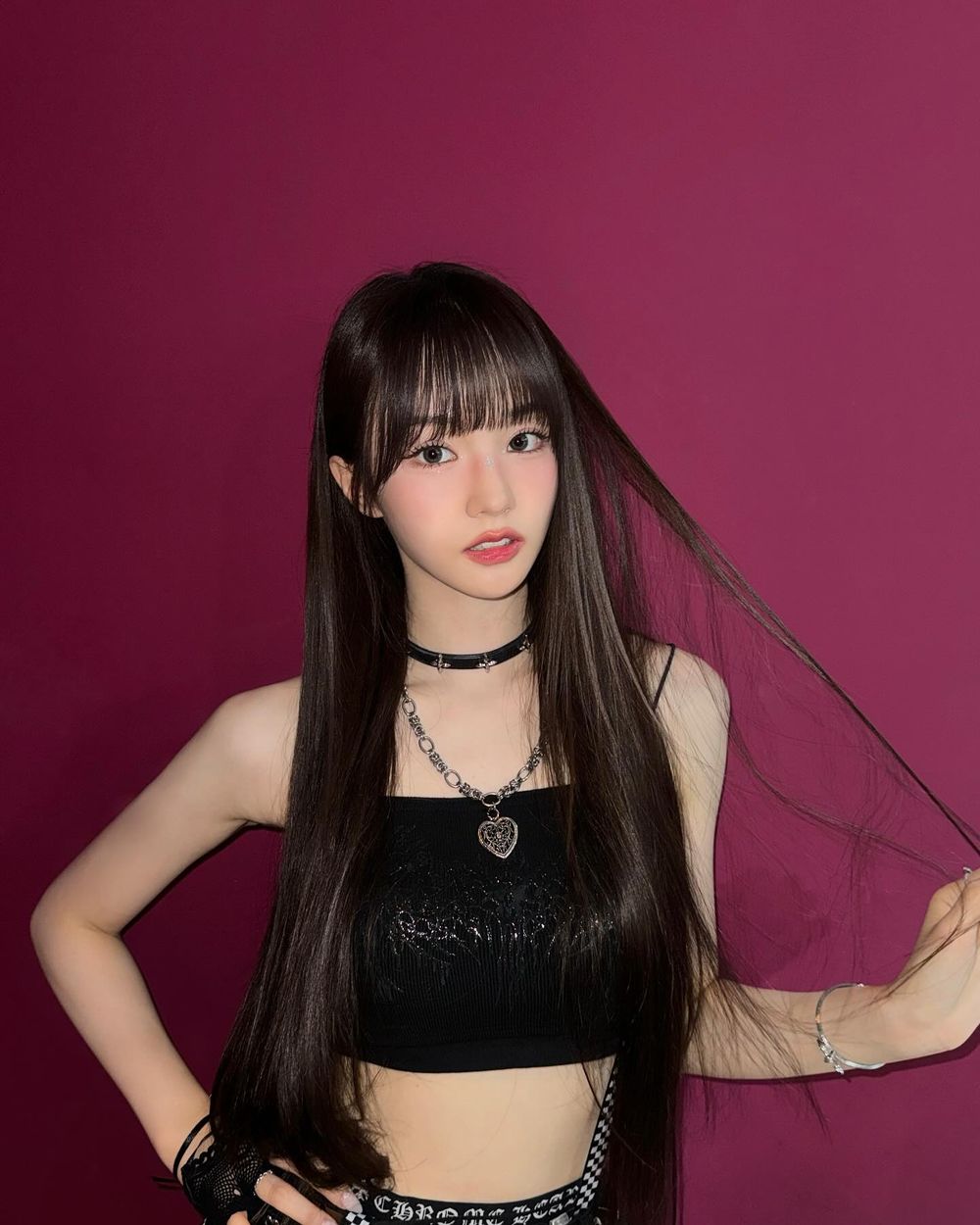 韓網熱議6位擁有「主播相」的女偶像！海嫄、安俞真都上榜，Minji穿正裝看起來超專業-7