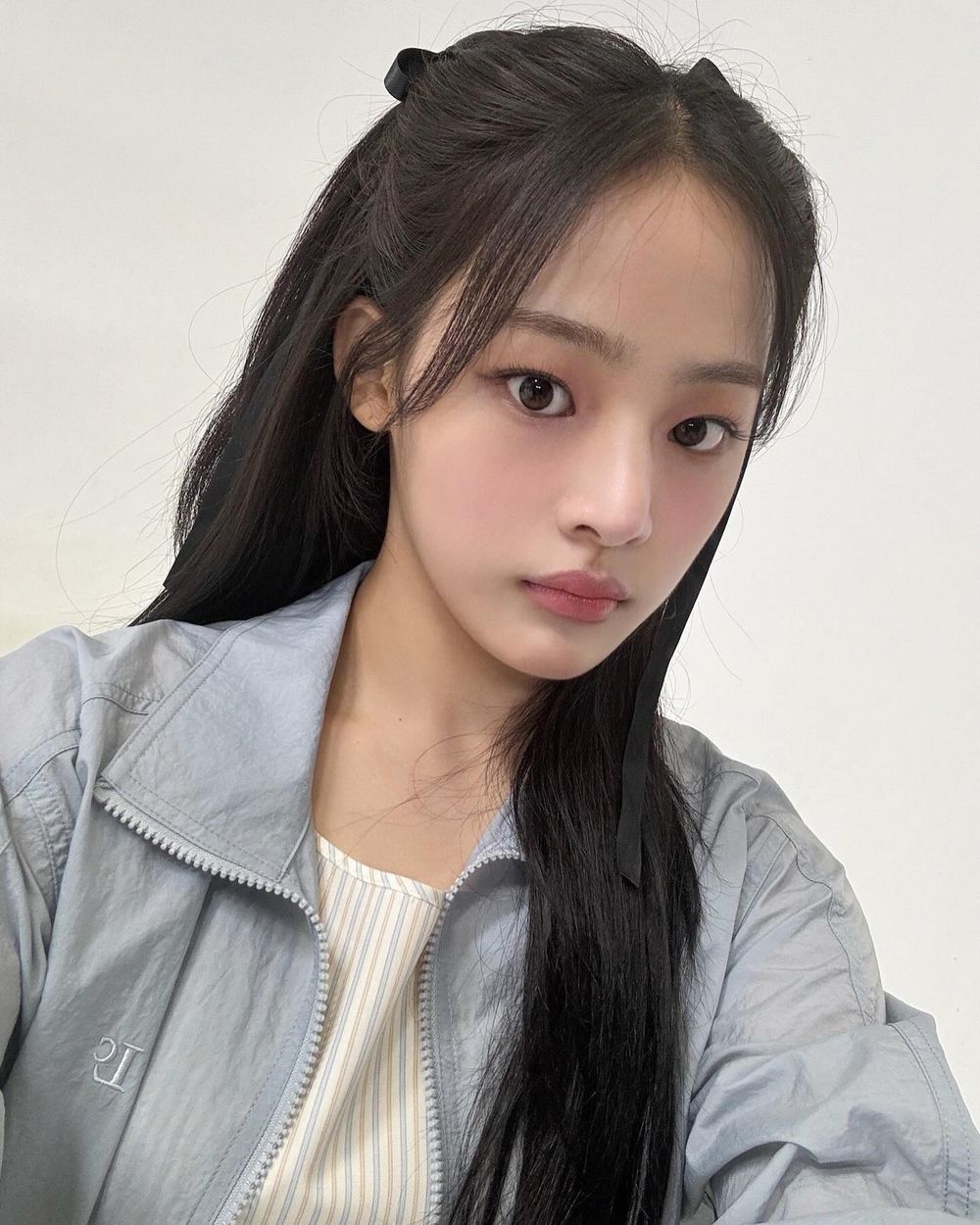 韓網熱議8位大勢女團的靈魂成員！Jennie「全能ACE」實力超強，張員瑛天生偶像風格搶眼，小娟創作成團體推手！-12