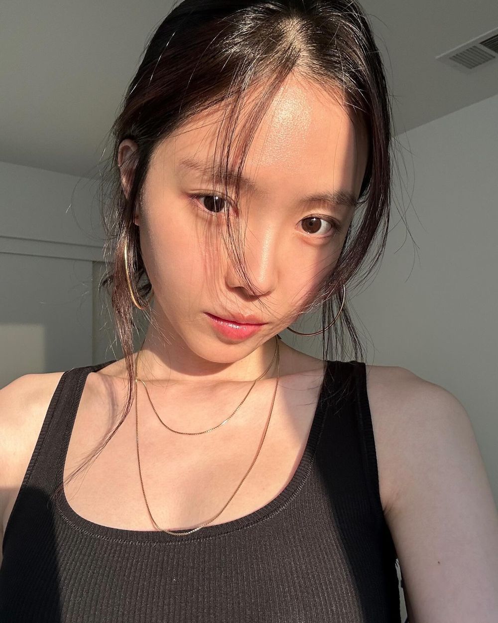 不科學AI好身材！Netflix《浪漫這一家》孫娜恩19吋纖細螞蟻腰、蜜桃臀，原來只靠「這個」動作！-8