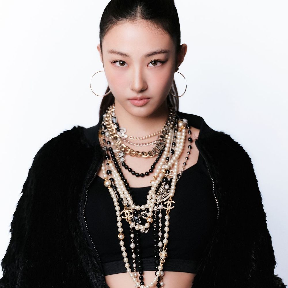 下一個人間精品團？MEOVV五位成員長相公開「高級C位臉」香奈兒、adidas都搶進駐！-4