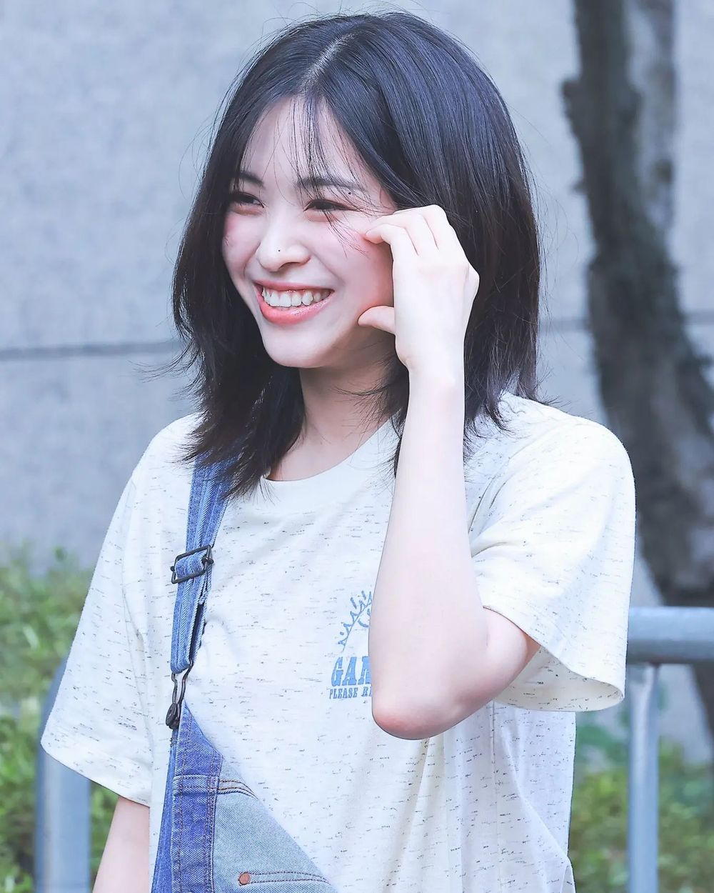 韓網熱議6位最美「酒窩女神」KPOP偶像！薇娟單邊酒窩超甜美，子瑜獲「微笑天使」稱號！-11