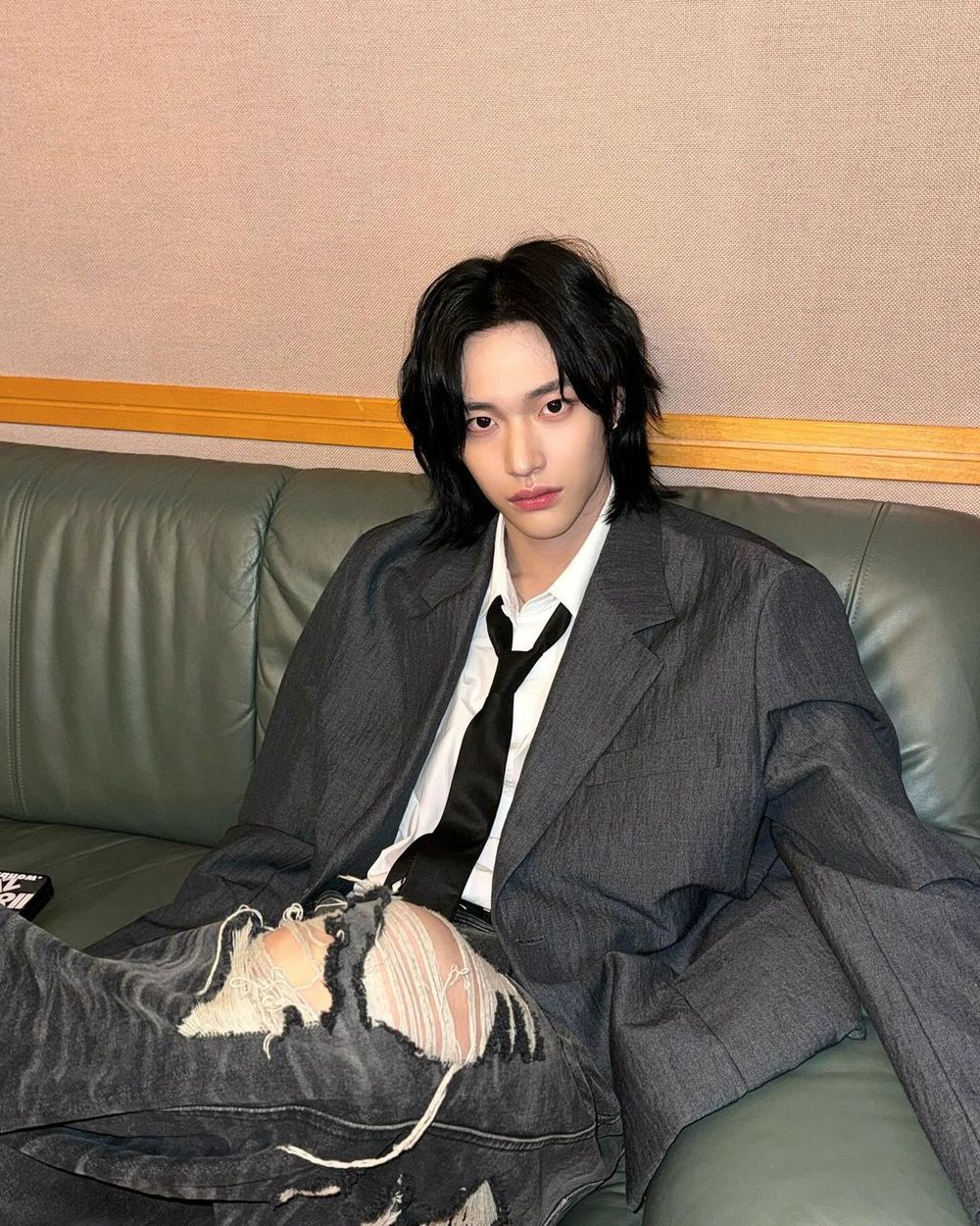 魂都被勾走！韓國5位「邪魅臉天花板」男星！李洙赫、SKZ鉉辰...亦邪亦正迷死人！-4