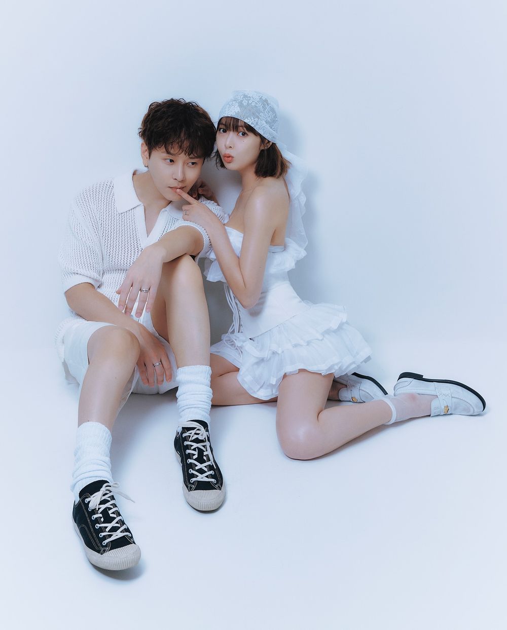 泫雅、龍俊亨狂發22張婚紗照！性感小野馬「超火辣尺度」三套婚紗全網爆討論！-4