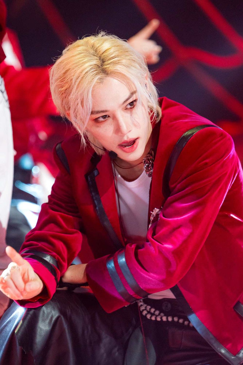 韓網票選最帥長髮男偶像TOP7！淨漢被說像真人版「霍爾」，Felix、杋圭精靈王子無誤！-6