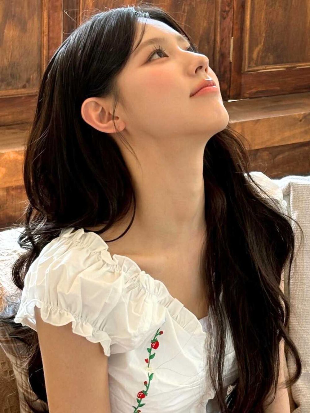 夏日最強毛孔隱形術！韓國化妝師親授縮毛孔技巧、用「它」把黑頭粉刺變不見！-7