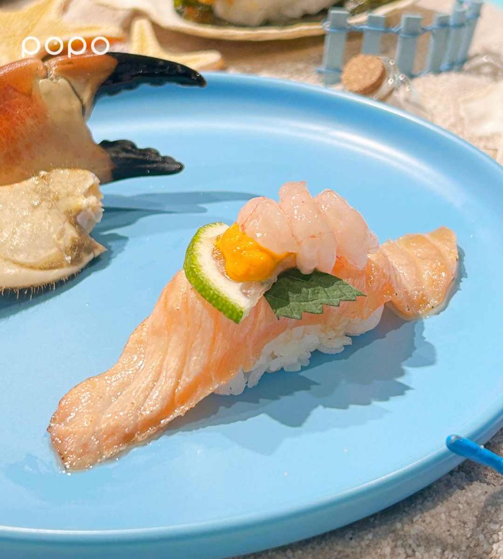 螃蟹的季節來了！爭鮮推「金賞鮭蝦佐蟹、蟹膏蟹肉盛」多款螃蟹壽司新品、還有整隻「剝好」蟹螯！-5