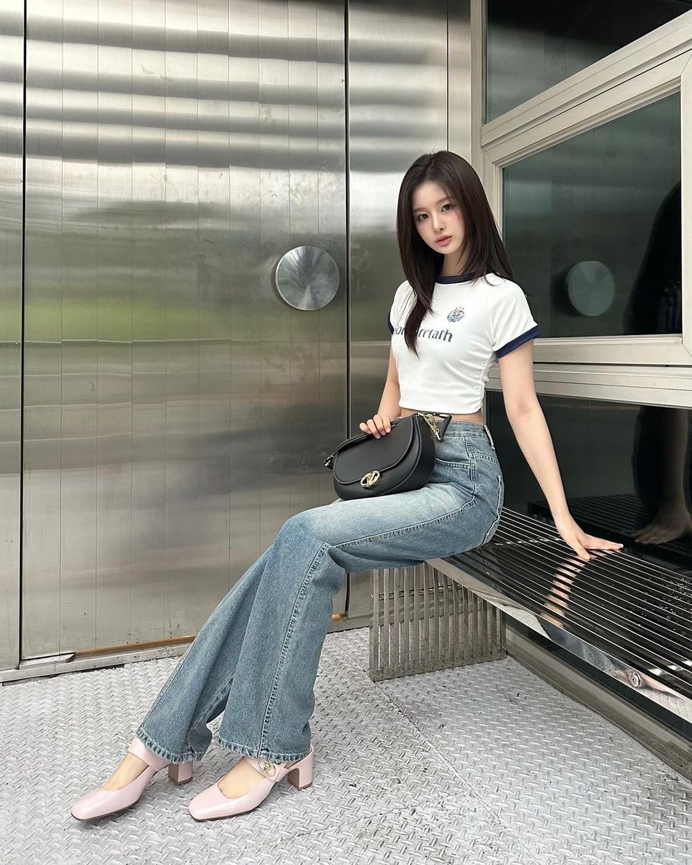 「張卡薛」是這意思！MZ世代公認愛豆顏值TOP3 ！Karina多看一眼心臟會出事！-7