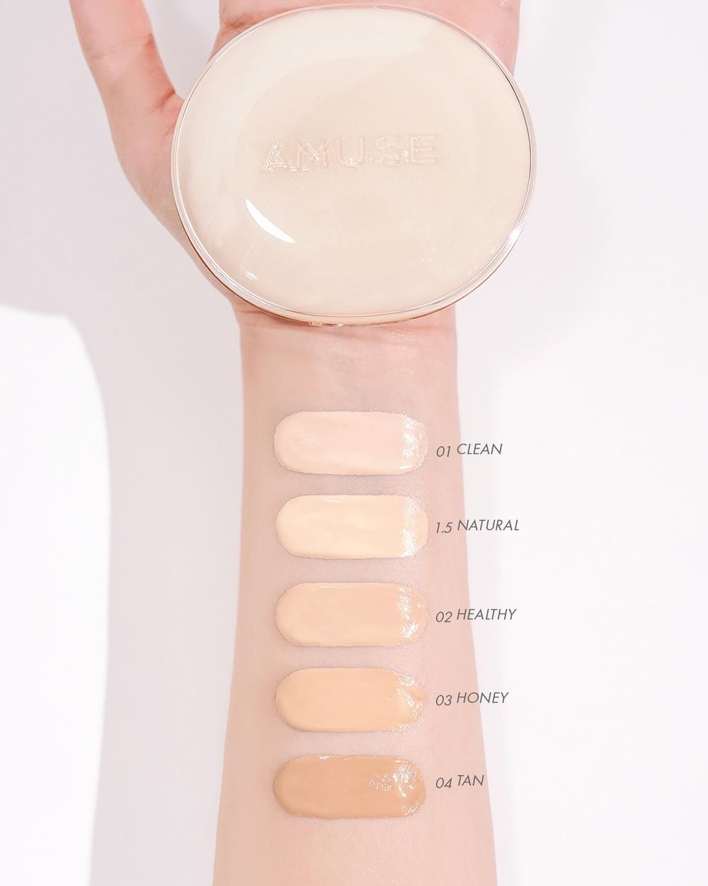 張員瑛認證最美水光肌！AMUSE果凍光澤氣墊粉餅全新升級，一抹保濕、平滑又亮白，挑戰史上最強防護型養膚底妝！-3