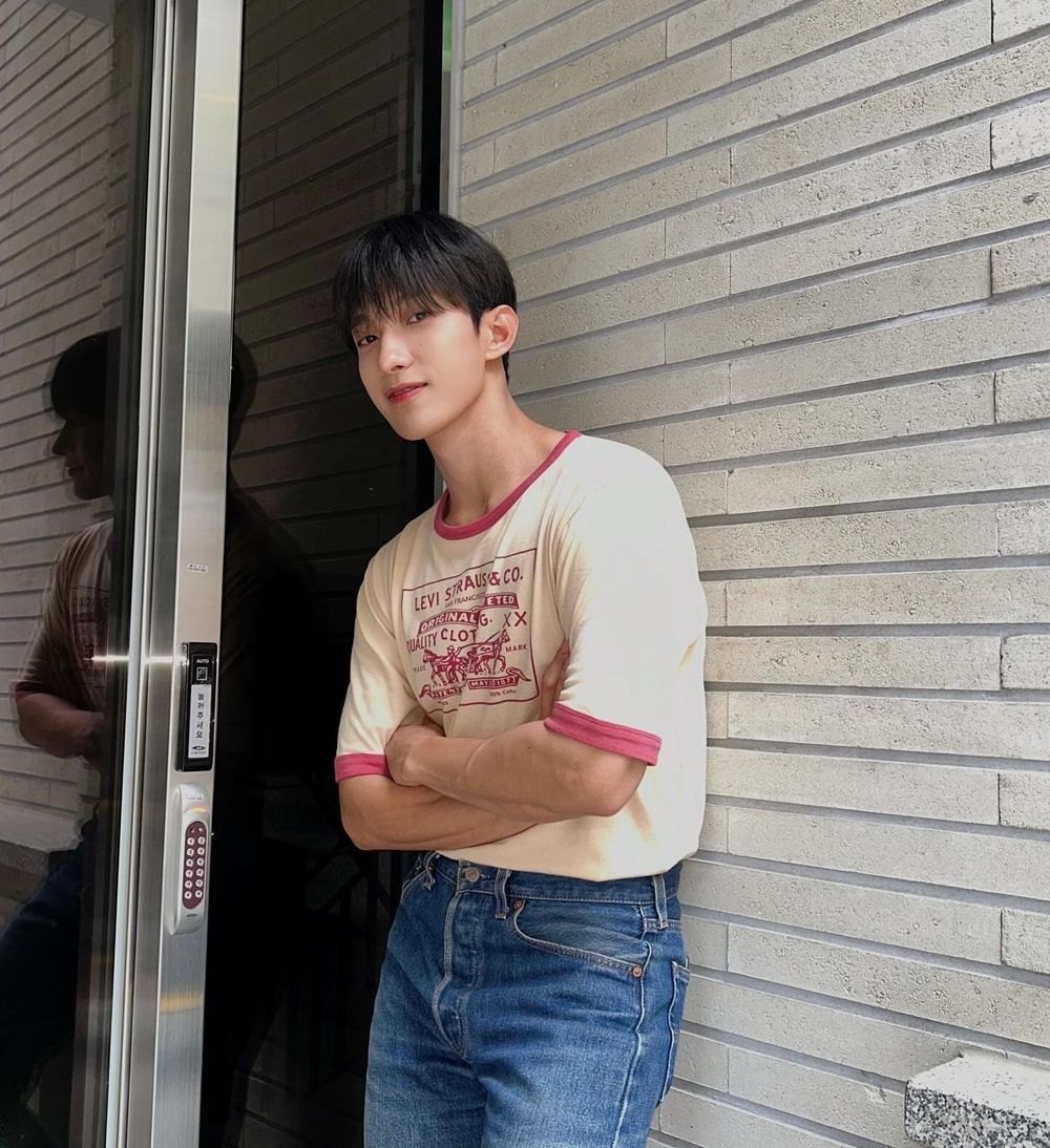 韓網公認7位超會跳女團舞的男偶像！然竣、彰彬反差感十足，DK完美翻跳BP神曲，這兩位二代團成員太會放電！-5