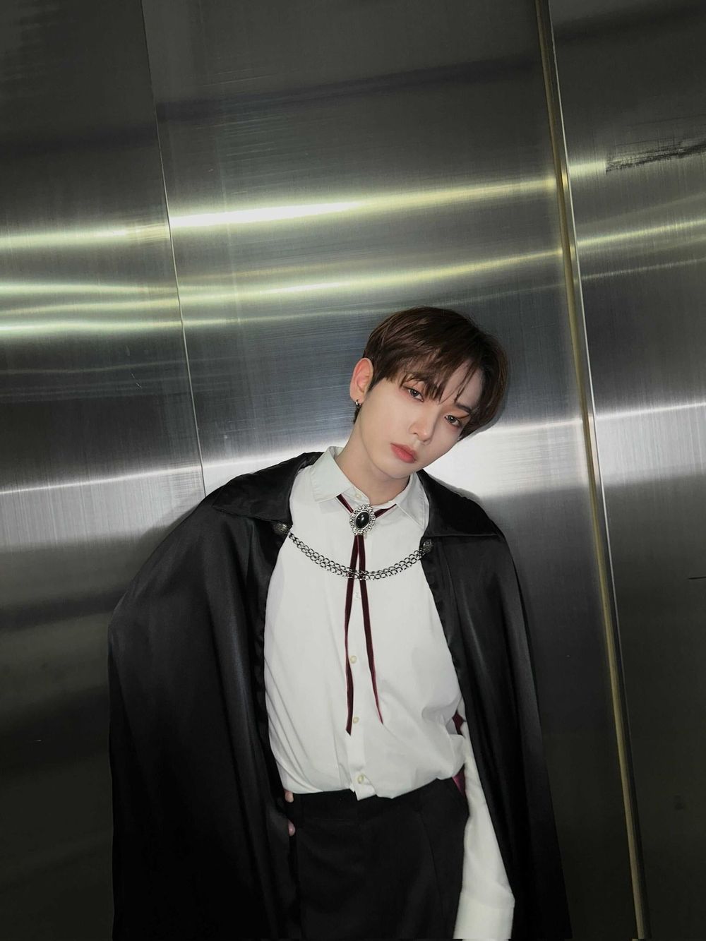 韓網公認7位超會跳女團舞的男偶像！然竣、彰彬反差感十足，DK完美翻跳BP神曲，這兩位二代團成員太會放電！-10