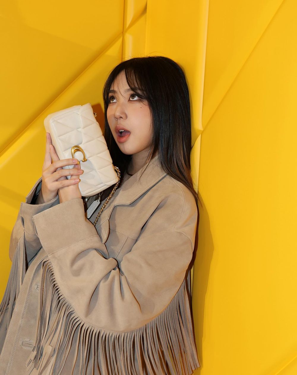 微精品時代來臨！超狂代言人陣容：金世正、多賢，連雨琦都快被Tory Burch簽下？！-14