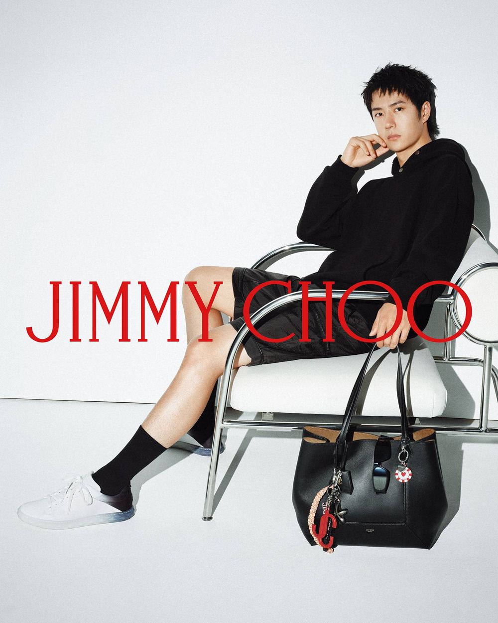 太適合了！王一博再接JIMMY CHOO全球代言！奢牌「時尚帝王」身價狂炸！-7