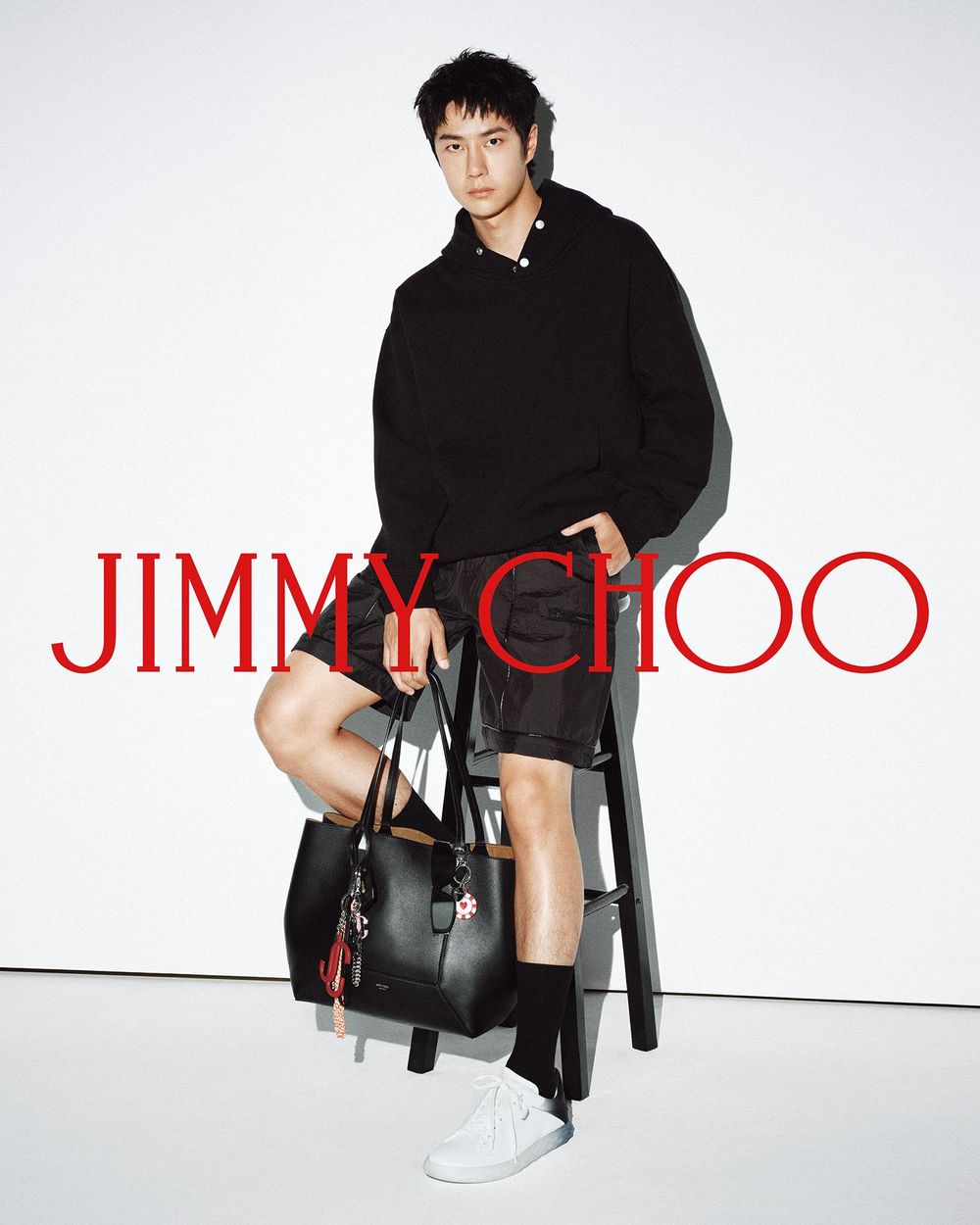 太適合了！王一博再接JIMMY CHOO全球代言！奢牌「時尚帝王」身價狂炸！-6