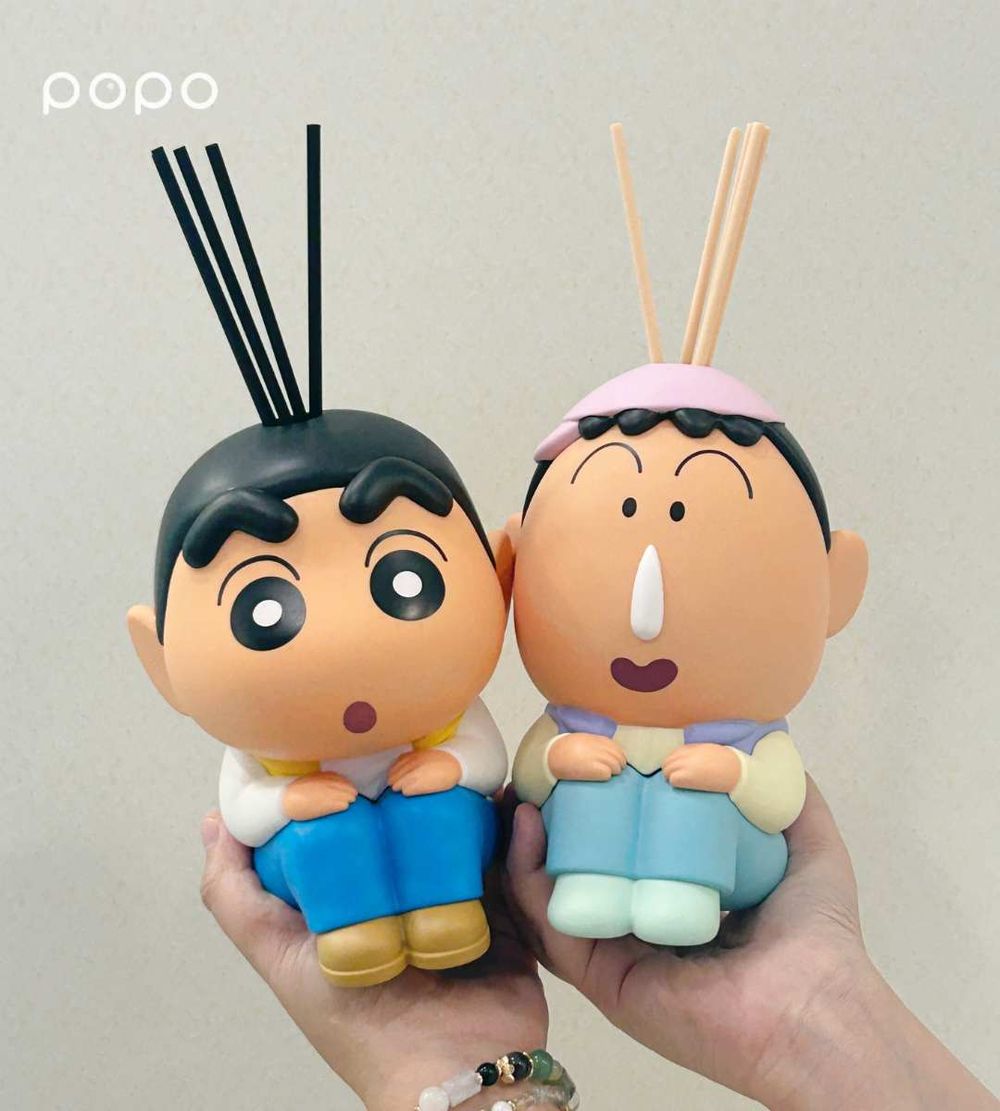 7-11最新集點小物是蠟筆小新！小新大頭零錢包、幼稚園阿呆玩偶、鼻涕阿呆時鐘全都好可愛！-7