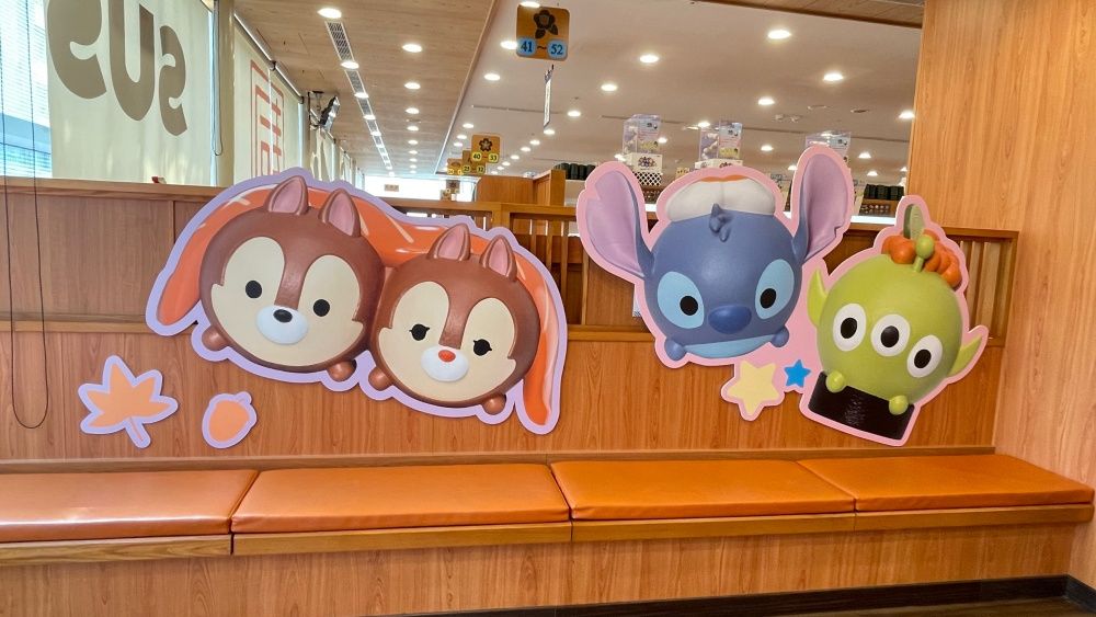 藏壽司扭蛋之亂還沒停？！最新迪士尼Tsum Tsum「鮭魚握壽司奇奇蒂蒂、玉子燒米奇」吊飾全都Q翻！-3