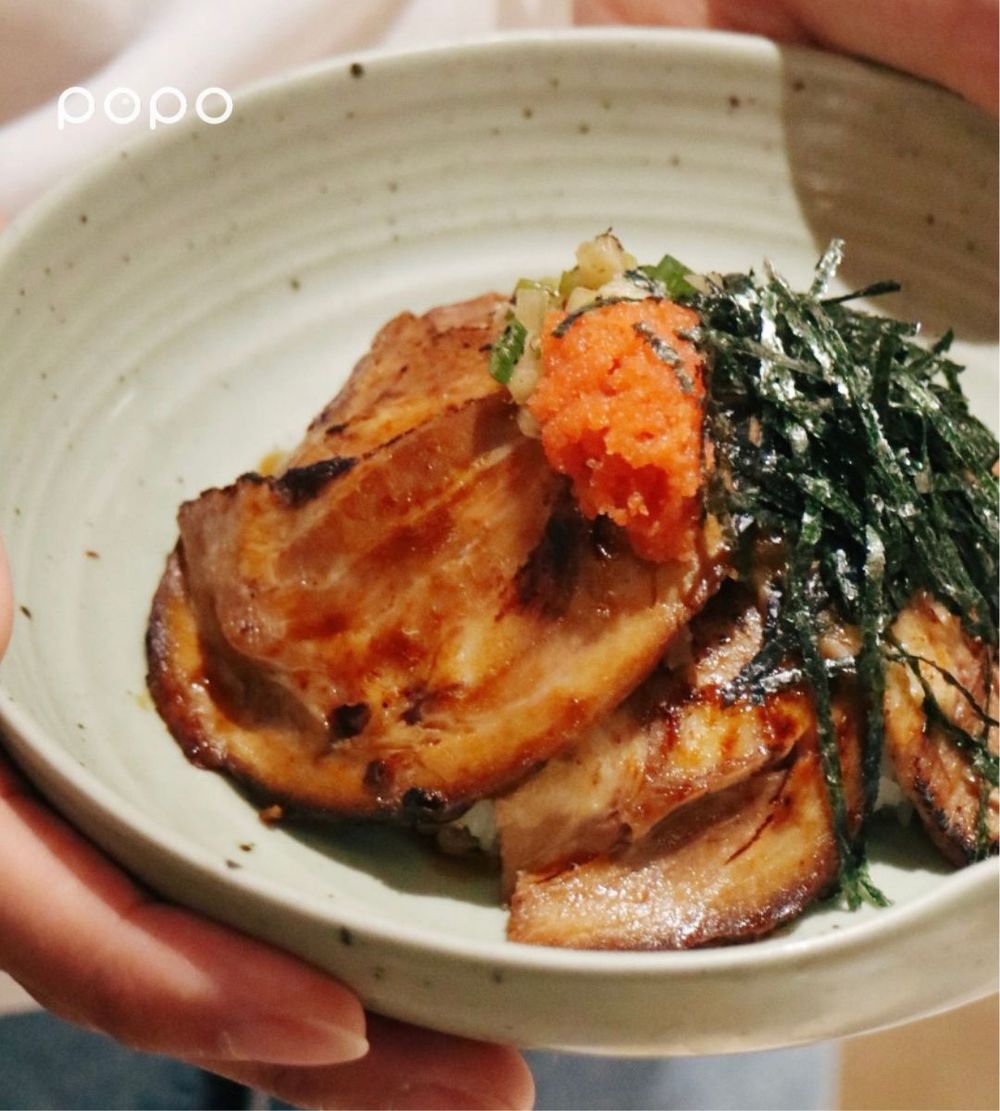 台北最美火車餐廳輪輪1976推異國風「午午餐」！打拋雞飯、炸豬排飯搭鮭魚握壽司超爆療癒！-9