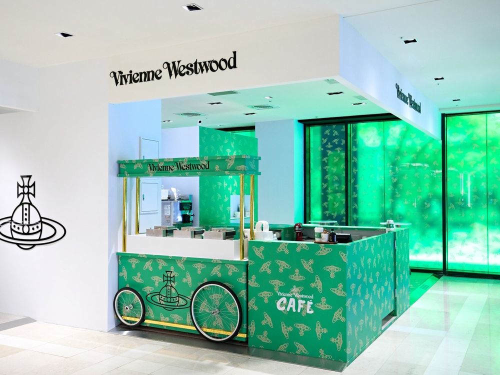 Vivienne Westwood超美快閃店空降信義區「土星雞蛋糕」必吃！珍珠項鍊超齊全！-4