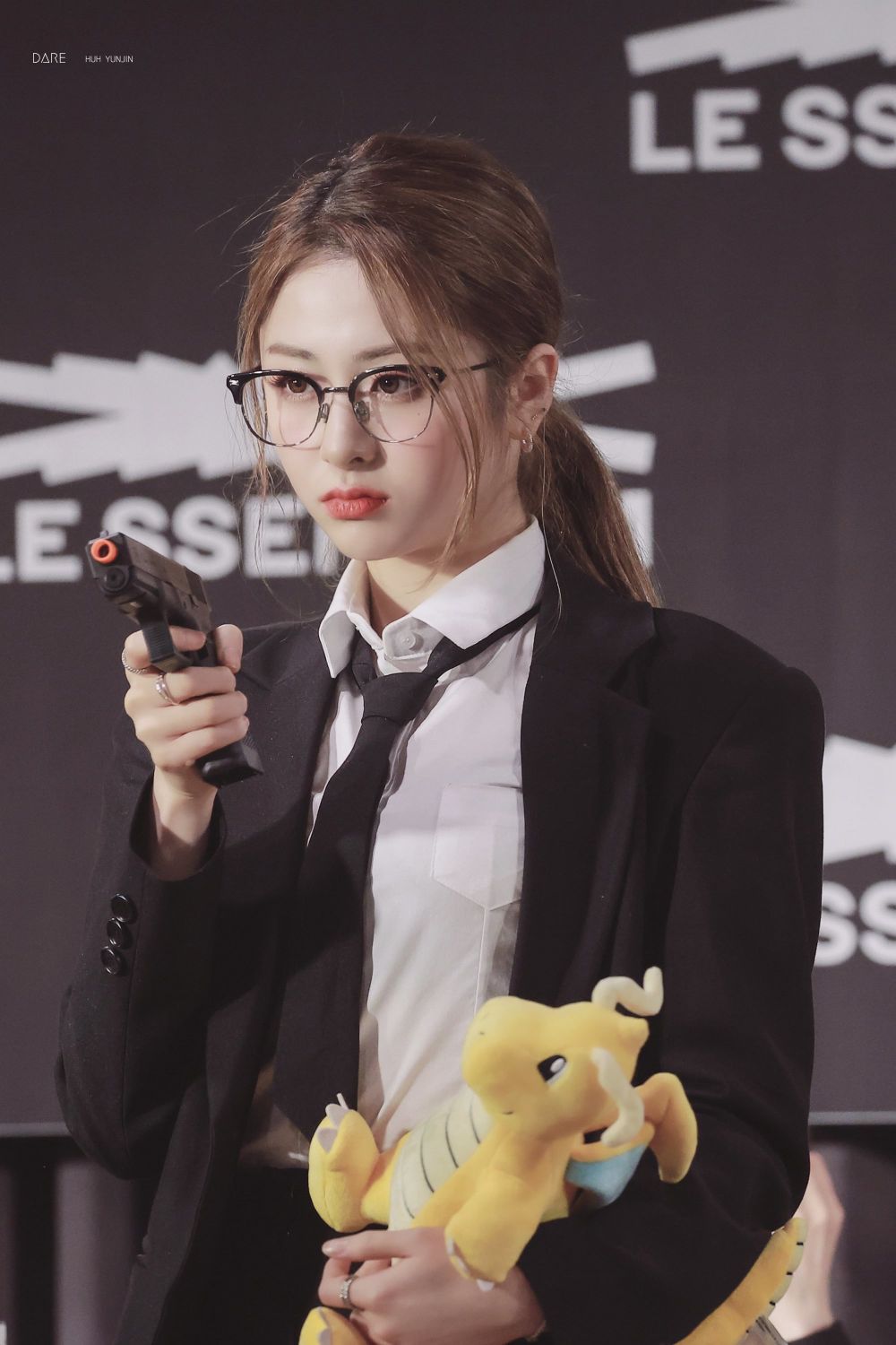 韓網票選最美「眼鏡女神」TOP7！子瑜、Winter知性美爆發，安俞真根本就是學霸！-6