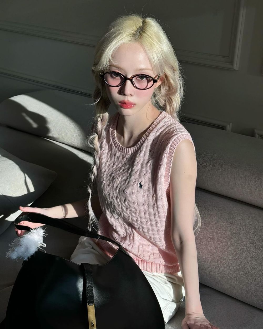 韓網票選最美「眼鏡女神」TOP7！子瑜、Winter知性美爆發，安俞真根本就是學霸！-8