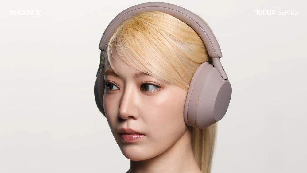 LE SSERAFIM認真營業中！五人現身Sony降噪耳機「玫瑰灰」新色廣告美翻天、看完想馬上換耳機！-12