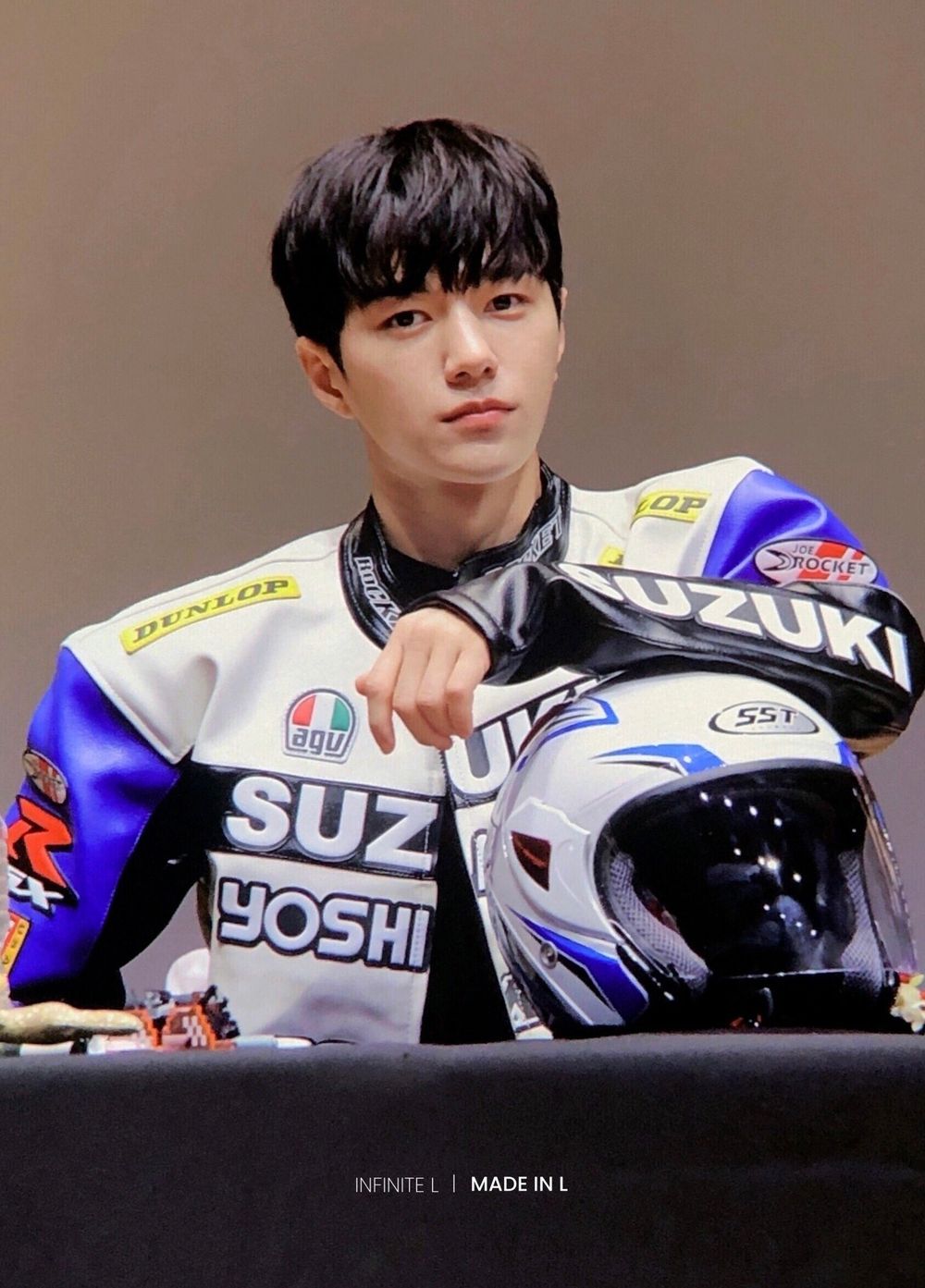 韓網熱議6位超適合「賽車服」的男偶像！淨漢、Lee Know帥度破表，L造型封神！-5