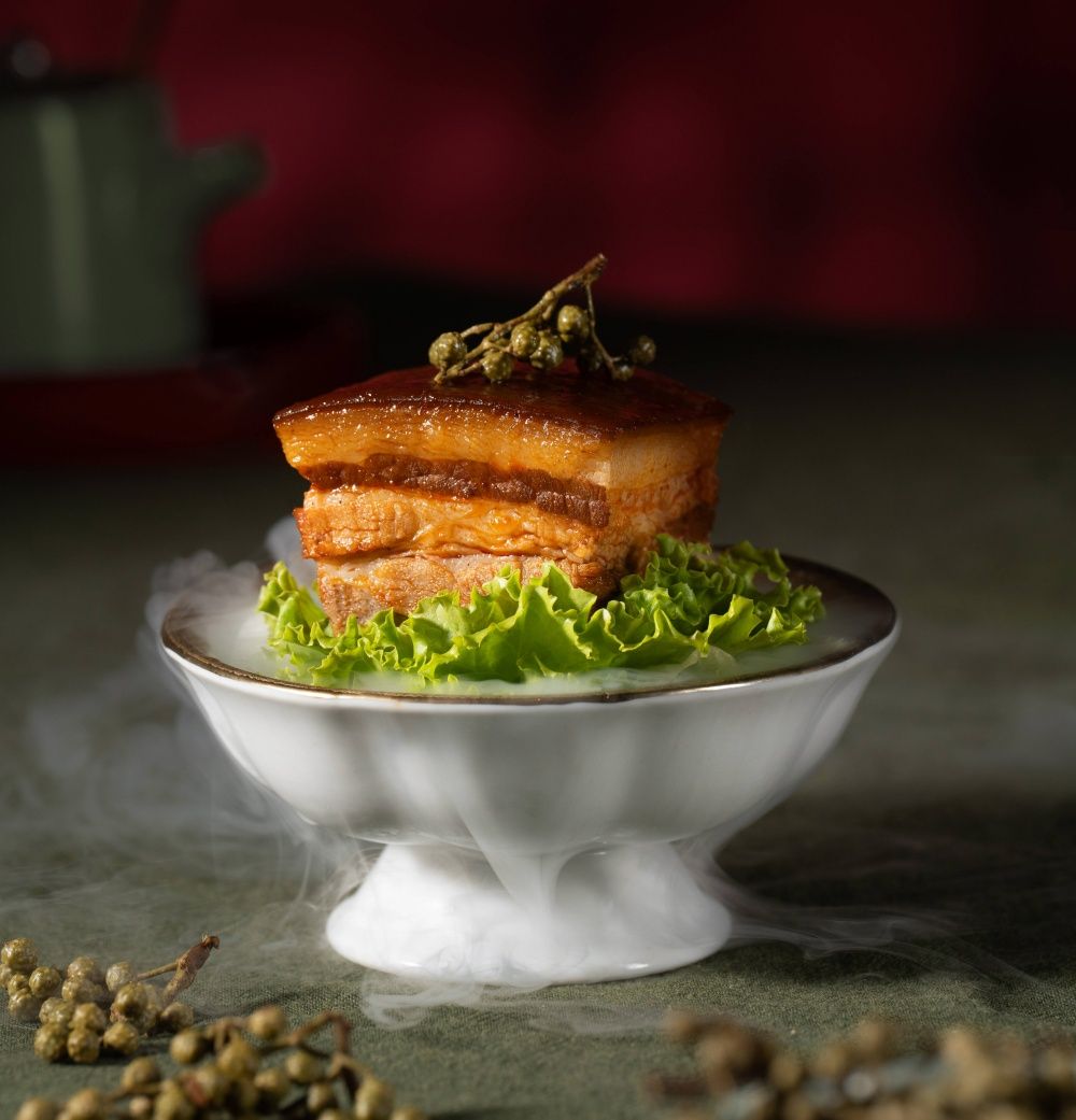 青花驕跟故宮聯名了！「翠玉白菜、肉形石」化身國寶級火鍋配料、還有超Q《清明上河圖》圍兜兜！-5