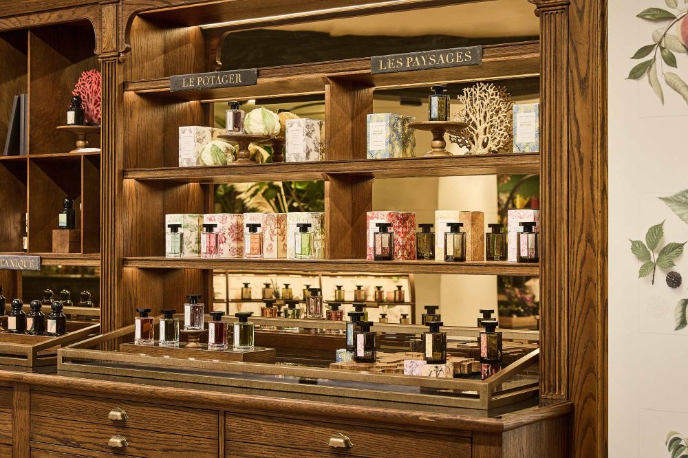 來自巴黎質感香水天花板！「阿蒂仙之香」首間香氛旗艦店空降台北，禁欲系冥府之路淡香水、馥郁版同步上市，再也不用找代購！-23