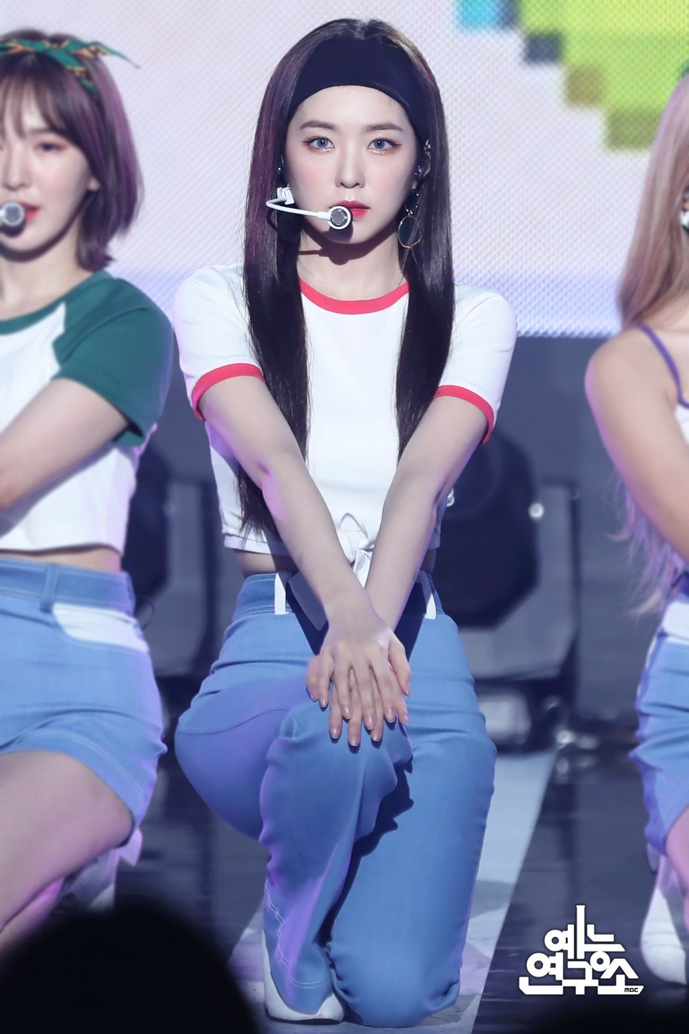 韓網公認最適合髮帶造型的KPOP女偶像！Winter帥氣學姐封神，玟池、安俞真甜酷風格兼具！-13