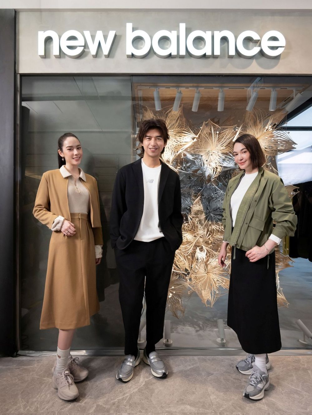 最時髦的NB店在這！NB GREY台中形象店「3大必買球鞋公開」樂福鞋一定要搶到！-14