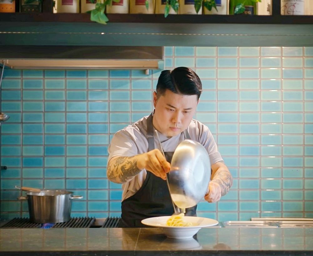Netflix《黑白大廚》5位主廚餐廳懶人包！安成宰Mosu首爾必吃、「拿坡里黑手黨」餐酒館夯到訂位全滿！-5
