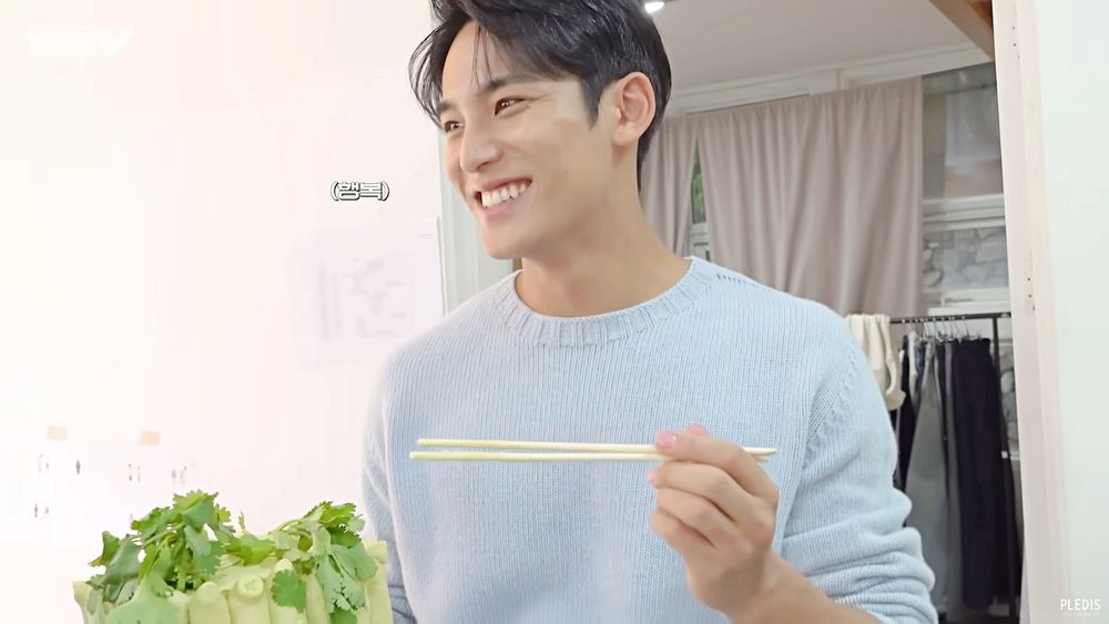 張員瑛也愛吃！盤點5位「香菜教徒」韓星：Jisoo火鍋醬料必加爆香菜、SVT珉奎連香菜蛋糕都愛！-4