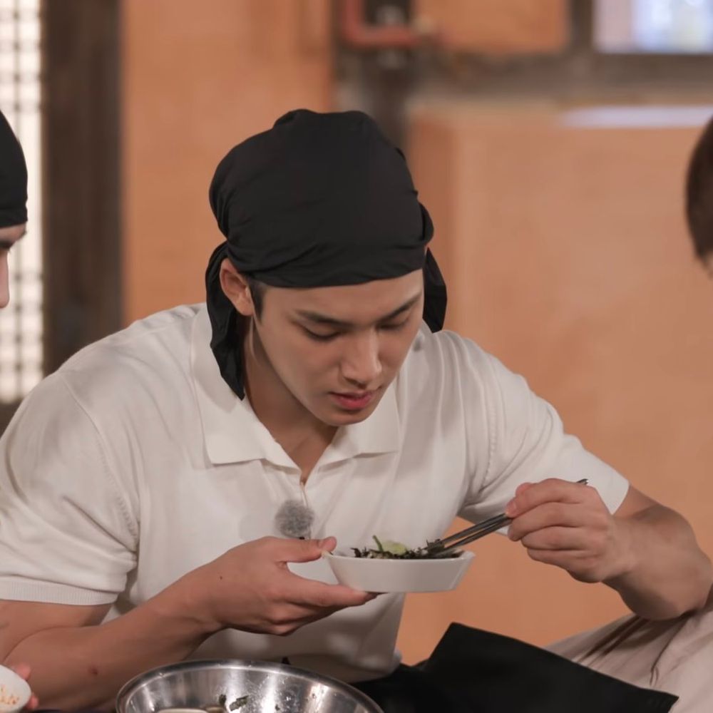 韓網熱議人帥又會做菜KPOP男偶像！珉奎、Jin「料性男」代表，利特來台開客家餐廳！-7