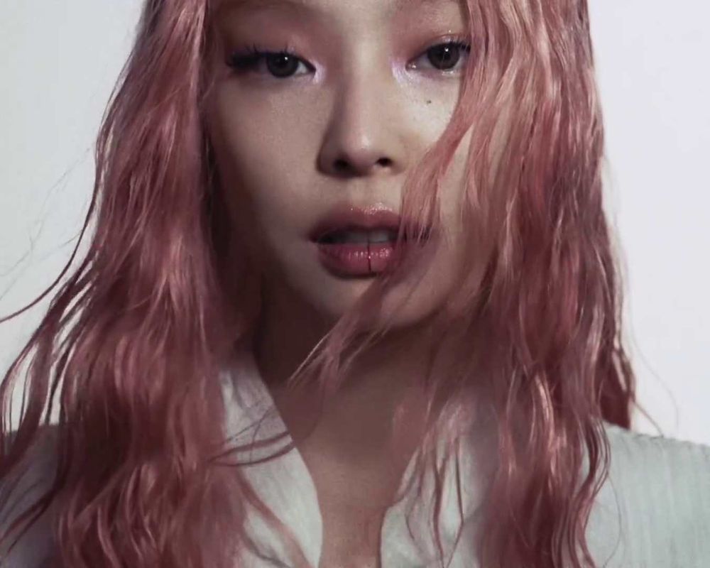 Jennie粉髮超美！10月11日新歌〈Mantra〉SOLO回歸確定！-2