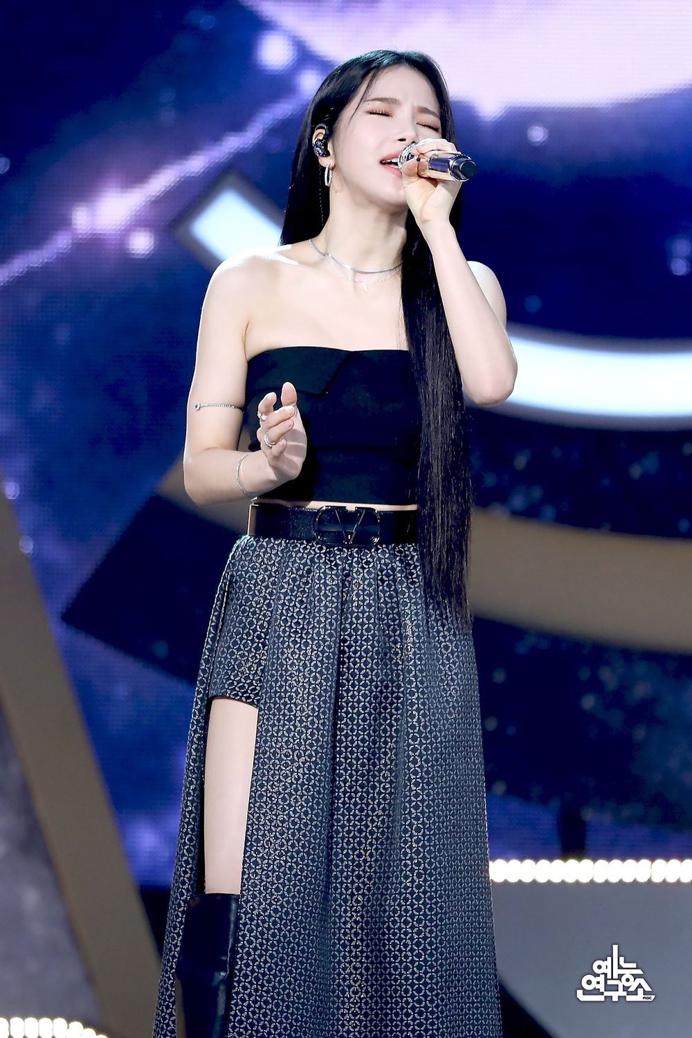 韓網票選唱抒情歌最好聽的女團成員TOP7！太妍名符其實「信聽女王」，Winter、Rosé音色太完美！-9