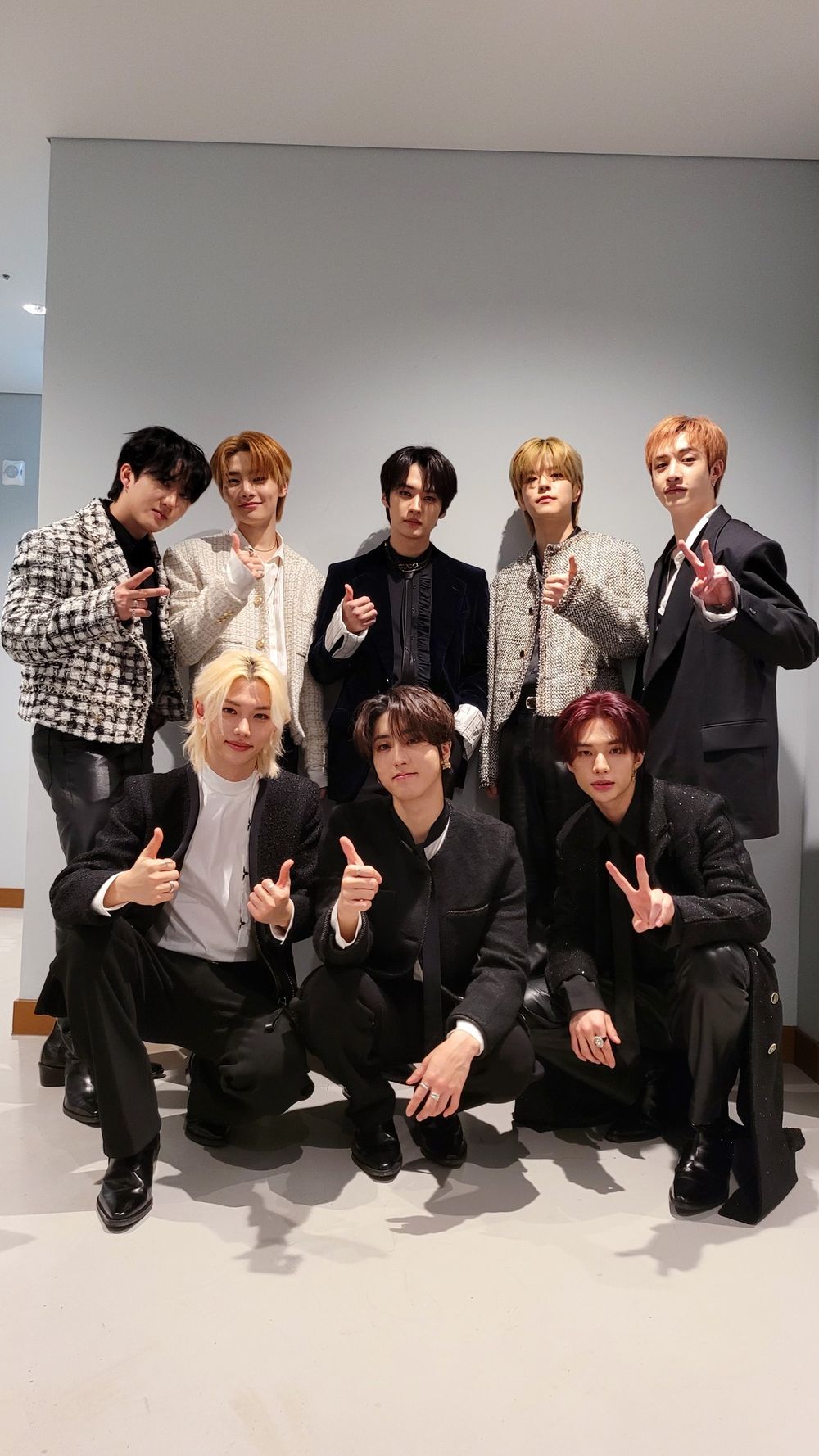 盤點8組帥到不行的韓國男團西裝舞台造型！ENHYPEN全員貴公子帥爆，Stray Kids迷倒百萬粉絲！-9
