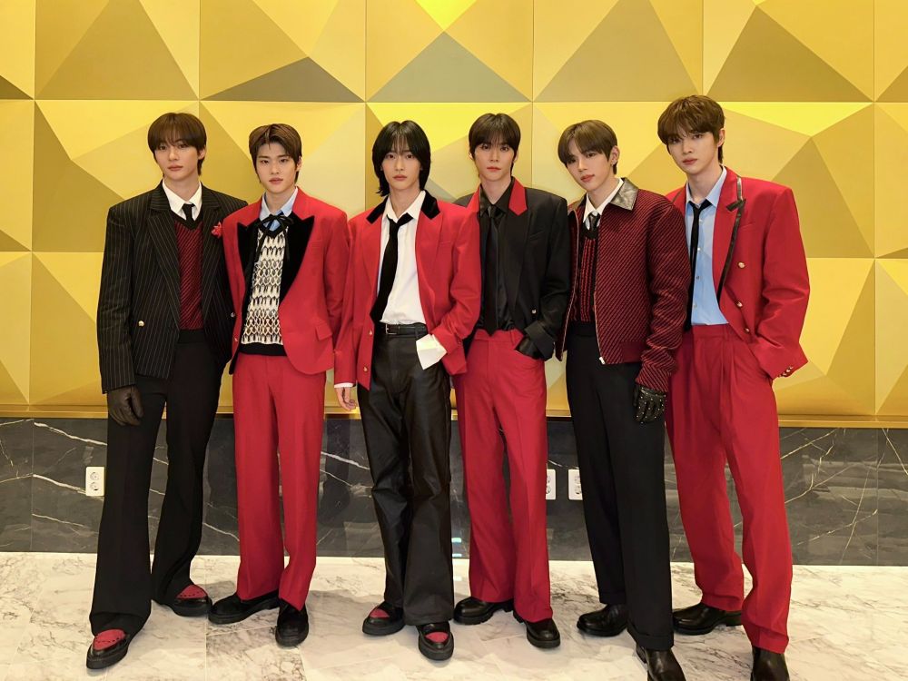 盤點8組帥到不行的韓國男團西裝舞台造型！ENHYPEN全員貴公子帥爆，Stray Kids迷倒百萬粉絲！-17