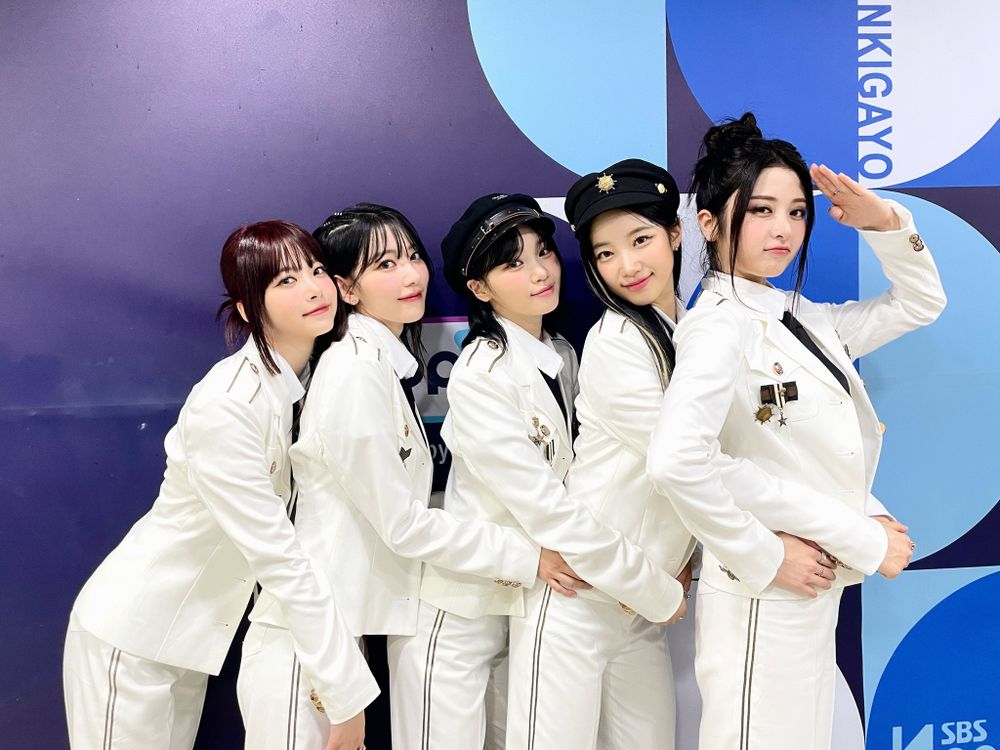 韓網熱議6組超帥的KPOP女團軍裝舞台造型！(G)I-DLE又帥又性感，LE SSERAFIM舞台魅力超殺！-3