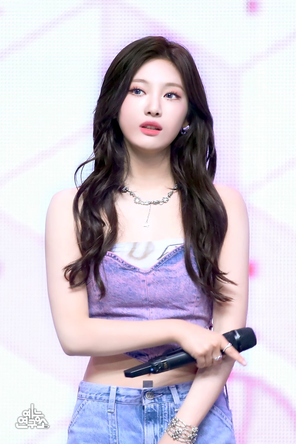 韓網票選歌唱實力最強的女團外國人成員TOP6！Minnie、Hanni都上榜，寧寧清亮嗓音超動人！-11