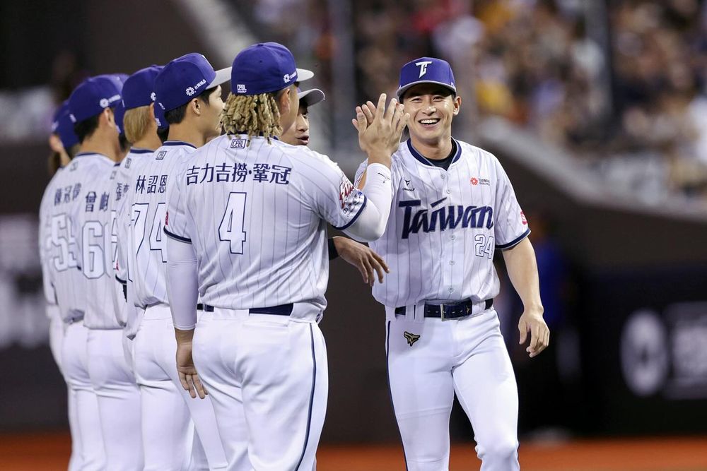 中華隊棒球奪冠！新一代男神隊長「陳傑憲」必知5件事！寵妻魔人、在日本唸高中？！-5