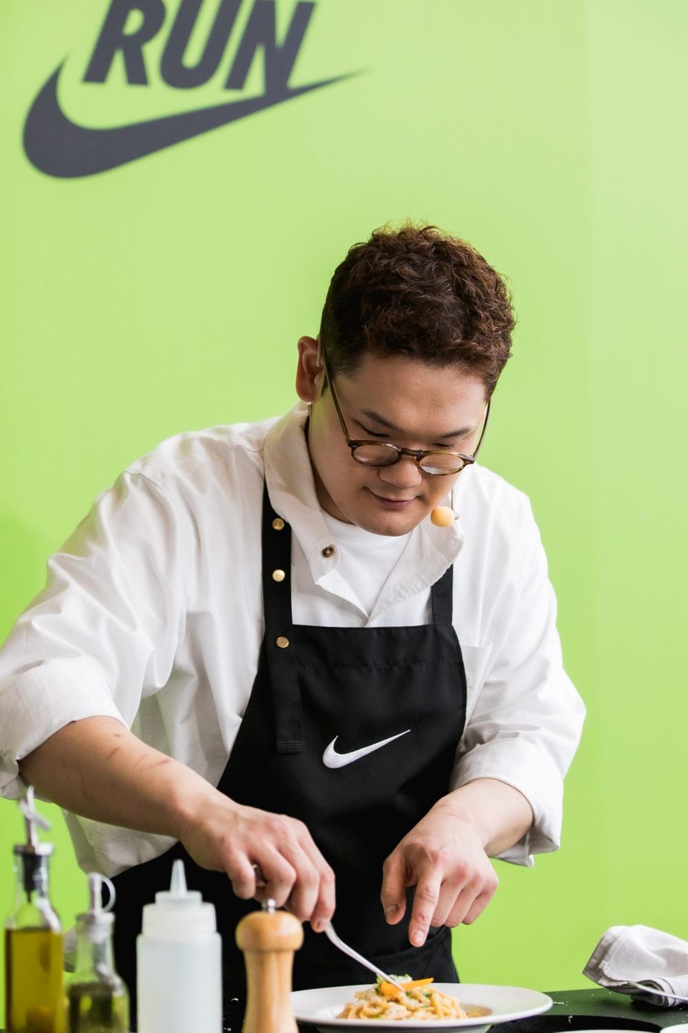 Nike太狂！請到Netflix黑白大廚「隱藏天才」金太星打造「義大利麵食譜」好吃到不行！-7