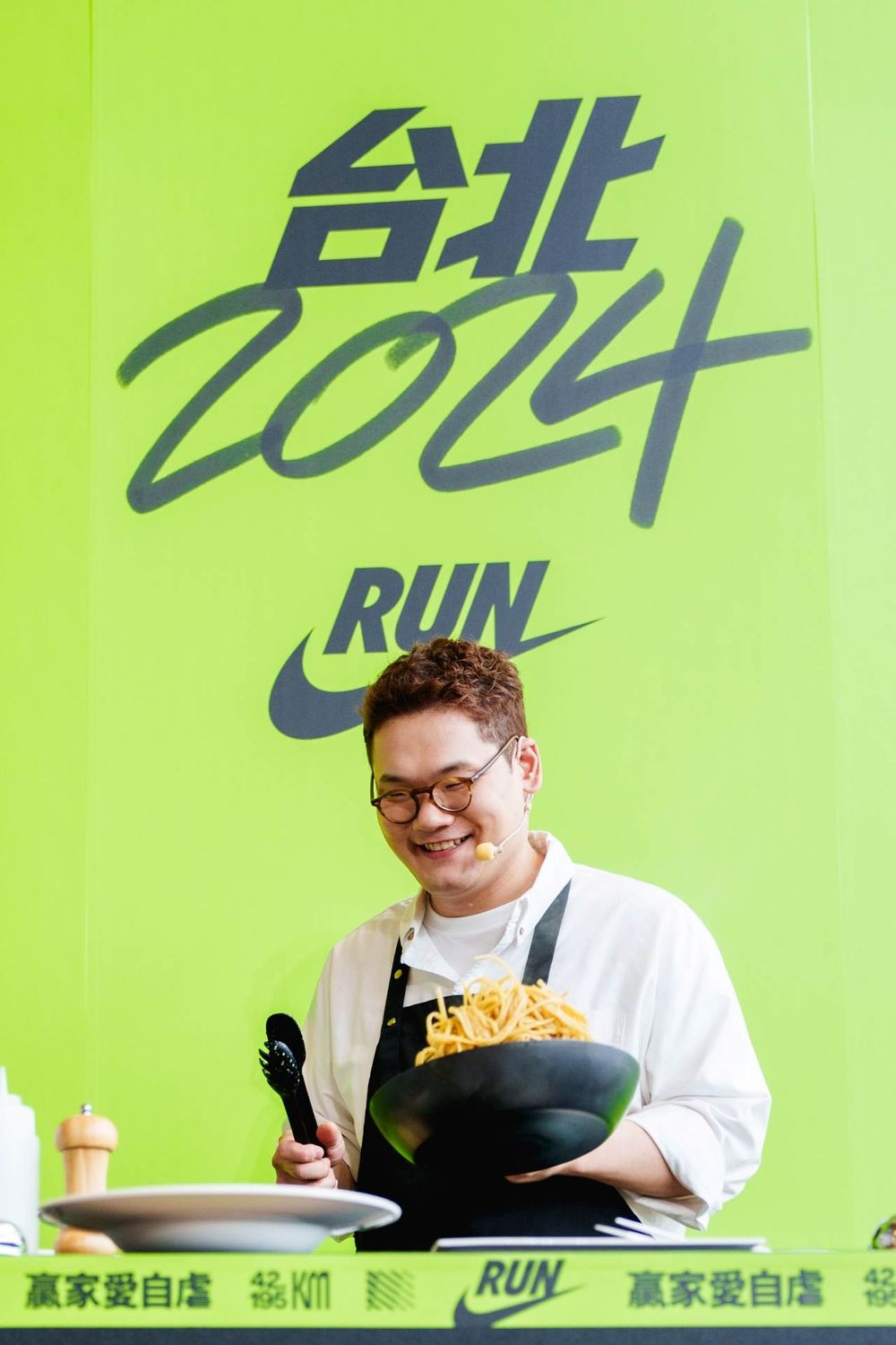 Nike太狂！請到Netflix黑白大廚「隱藏天才」金太星打造「義大利麵食譜」好吃到不行！-5