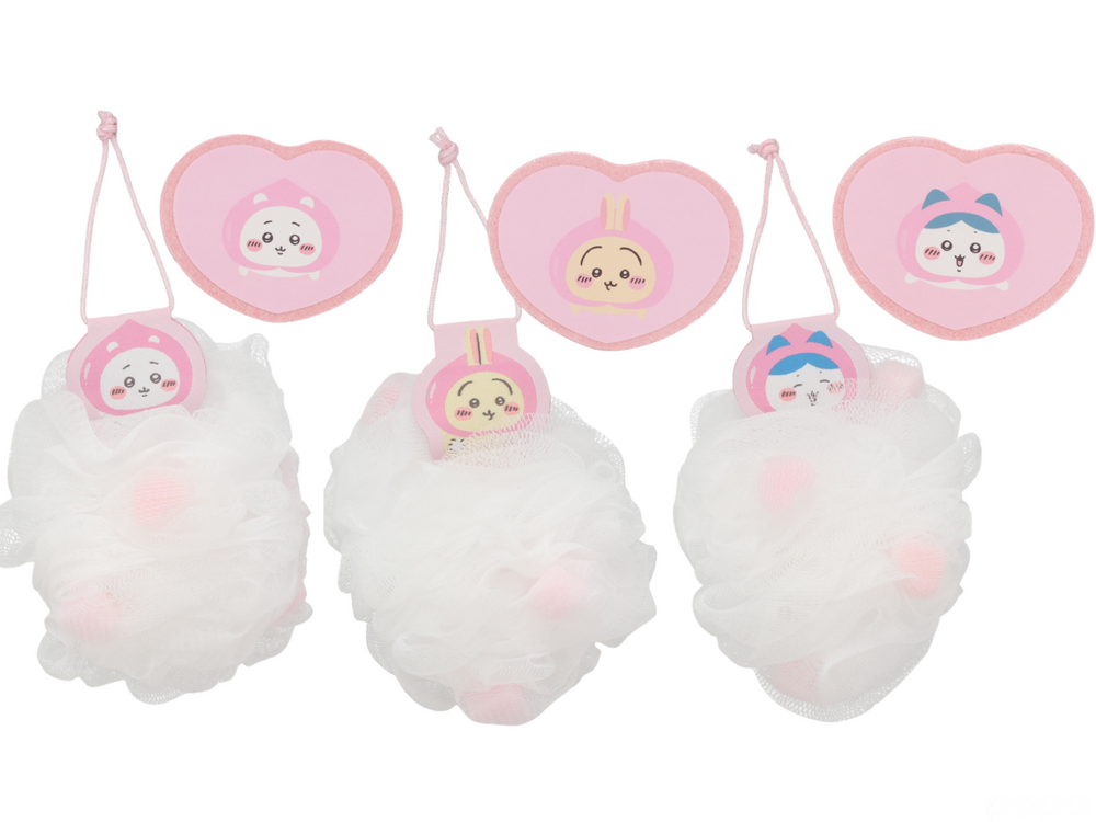 可愛爆擊！日本粧美堂聯名吉伊卡哇，粉嫩蜜桃香乳液、身體磨砂膏...，愛心泡澡球禮盒太萌了！-10