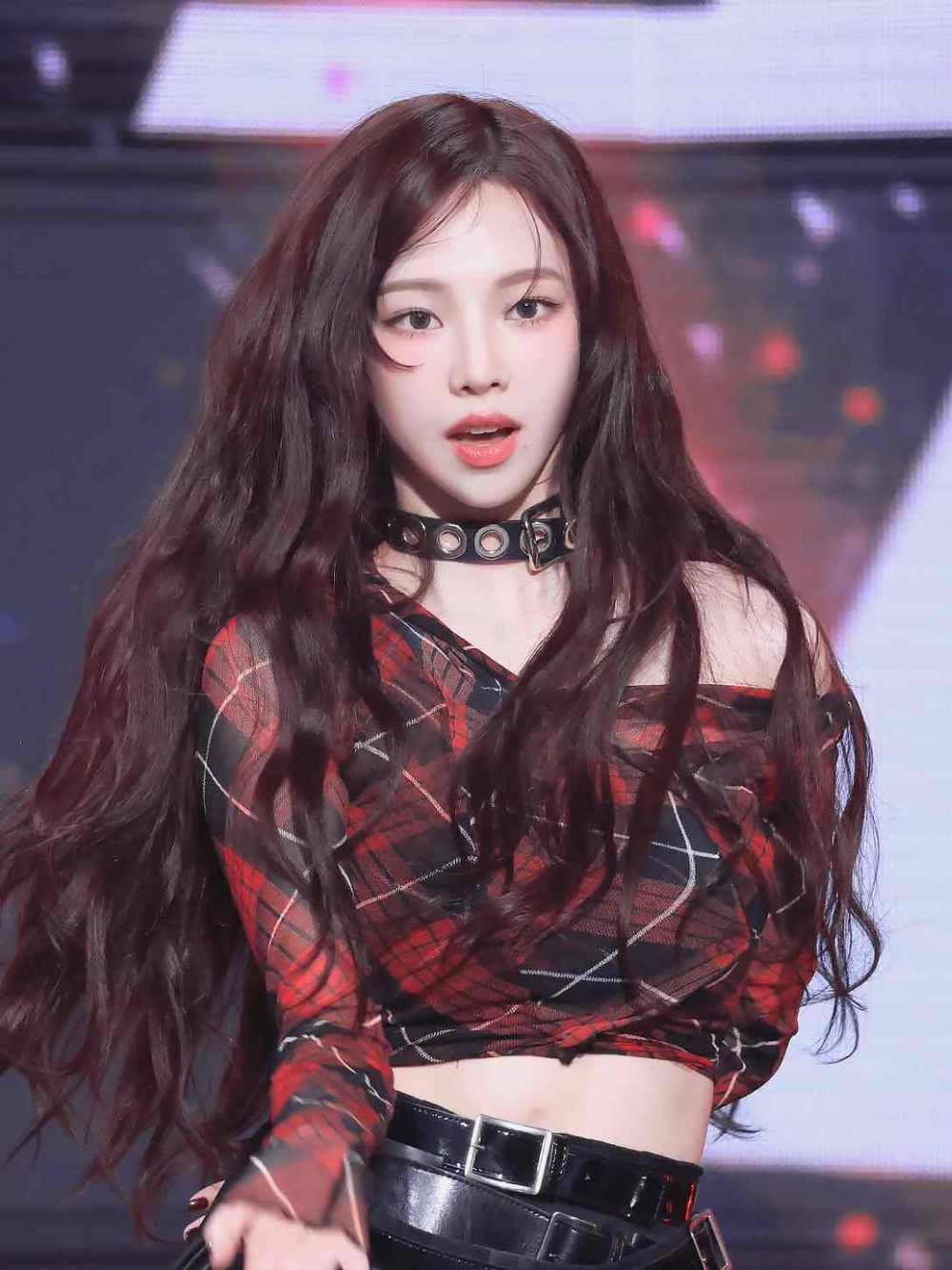 韓國專業舞者評選7位舞蹈線條超美的偶像！Karina舞台焦點，Lisa被封最強舞蹈機器！-2