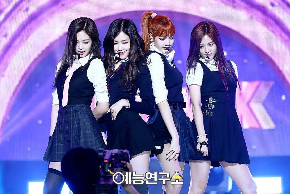 網票選最適合校服概念的女團TOP6！IVE逆天長腿掀熱議，NewJeans化身霍格華茲最美魔法師！-7