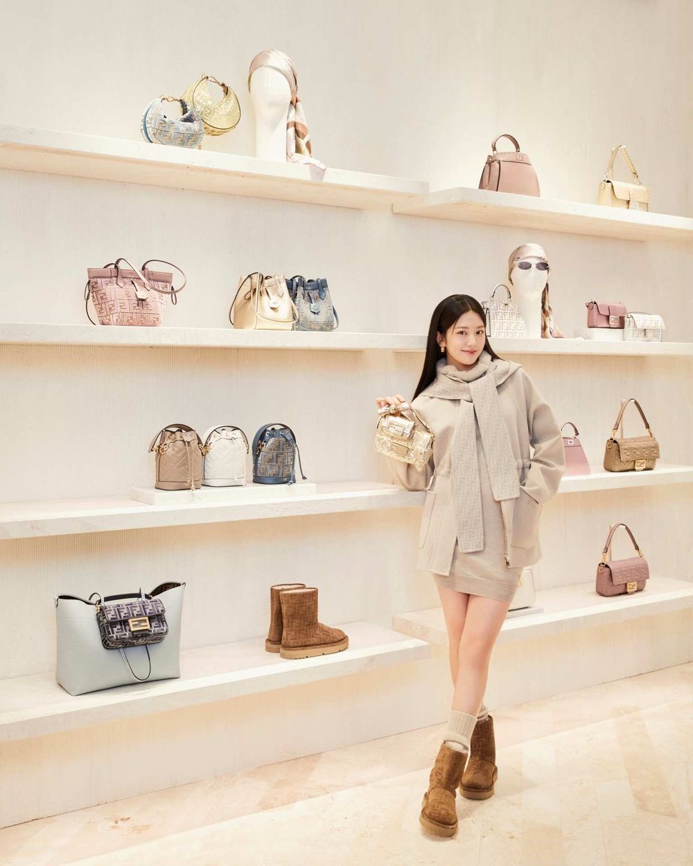 IVE安俞真本人比例太不科學！現身FENDI首爾精品店、173公分長腿穿平底也腿超細！-3