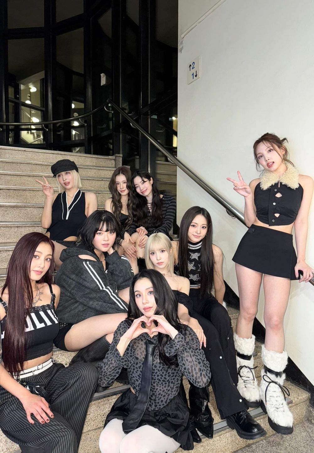 Spotify累積串流量最高的韓團TOP8！SKZ排第4，BLACKPINK女團最高，冠軍破400億次播放！-12