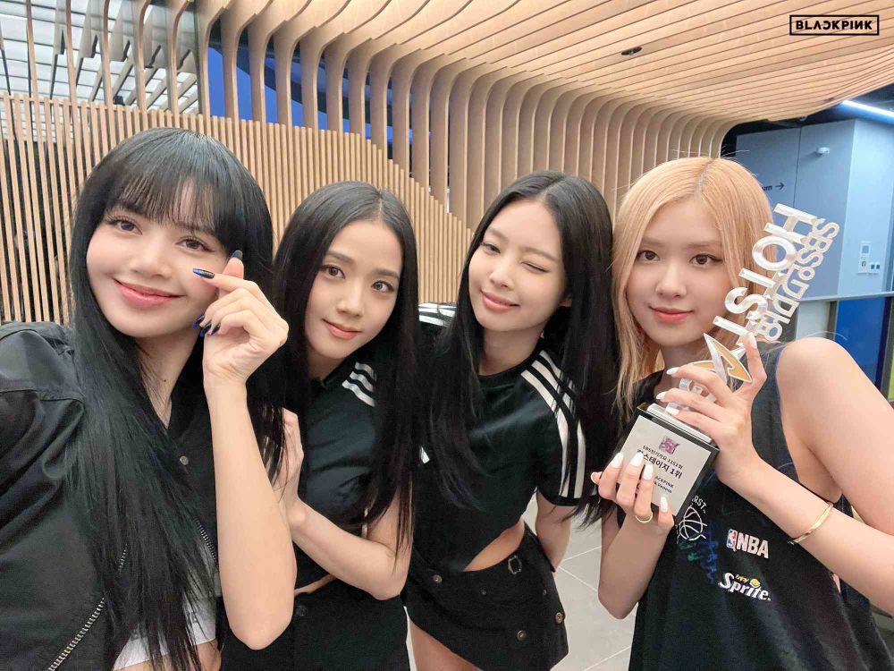 Spotify累積串流量最高的韓團TOP8！SKZ排第4，BLACKPINK女團最高，冠軍破400億次播放！-15